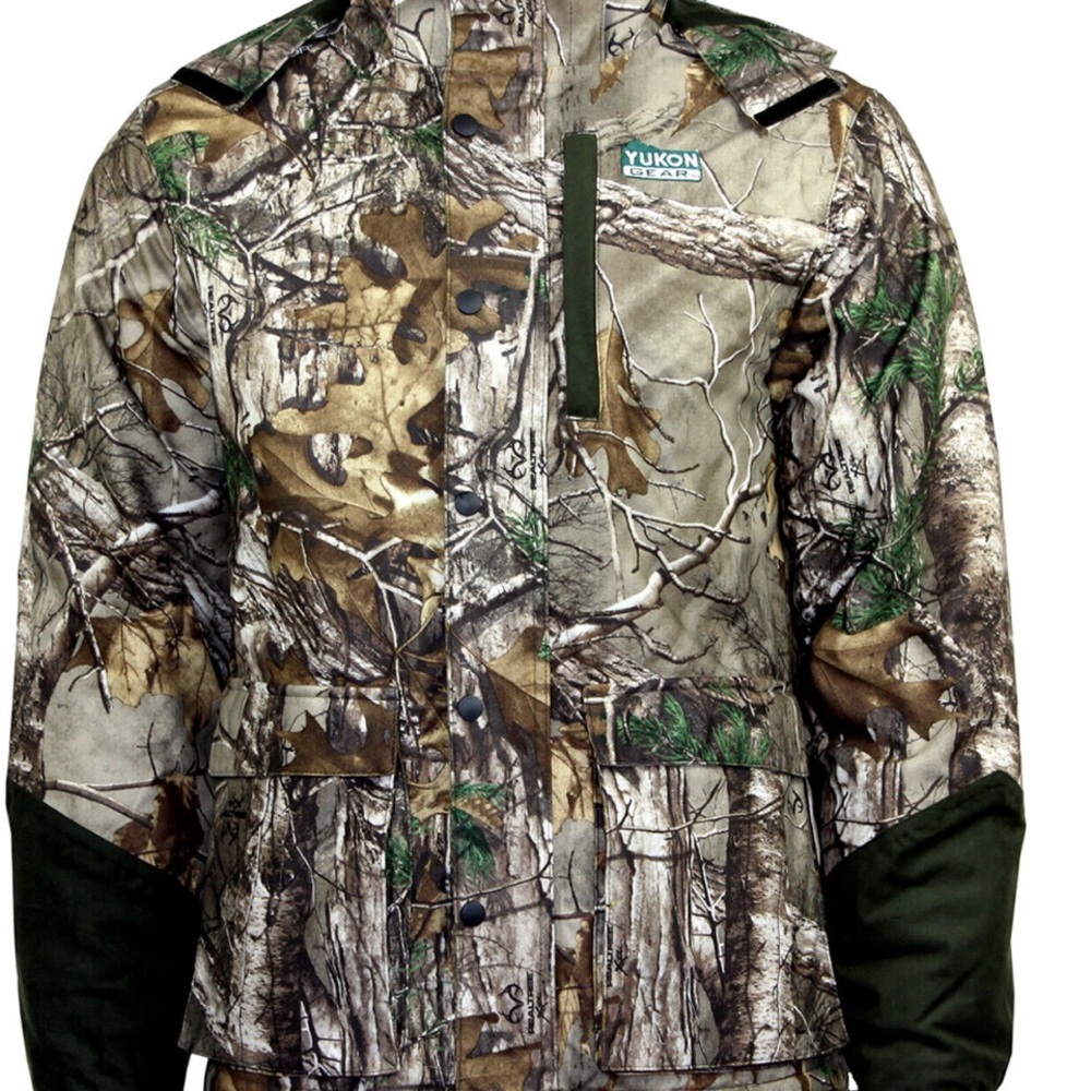 Yukon Camouflage Jacket with Green Accents